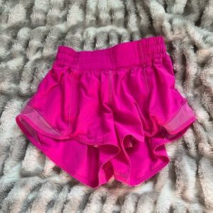 pow pink hotty hot lululemon shorts